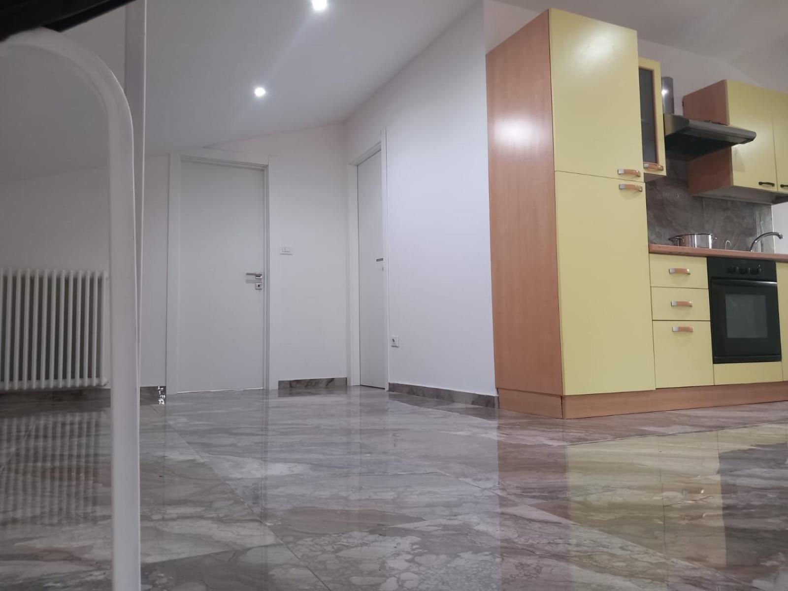 Hotel Attico Marsiglie à Casal Fiumanese Extérieur photo